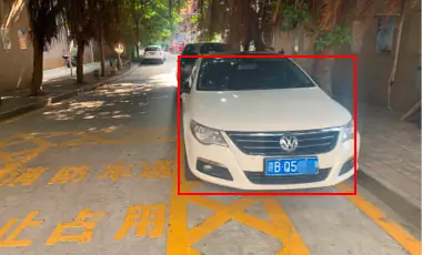 占用消防通道停车